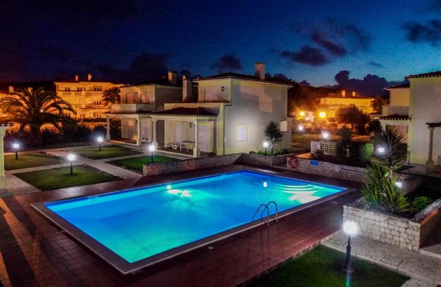 Praia Del Rey Pool View ByThe Sea
