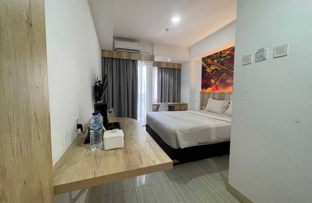 Praya Room