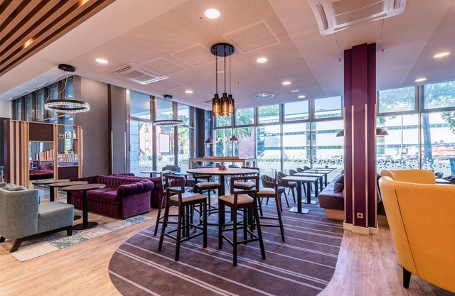 Premier Inn Köln City Süd
