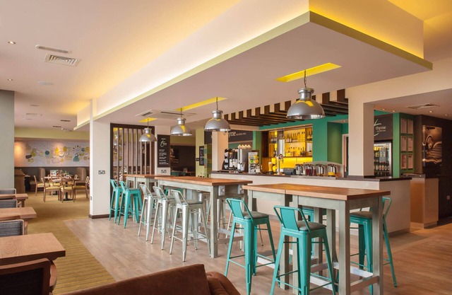 Premier Inn Luton Town Centre