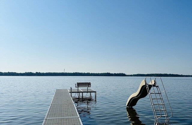 Premier Location on Crosslake - Hot Tub - Great for Families or Adults!