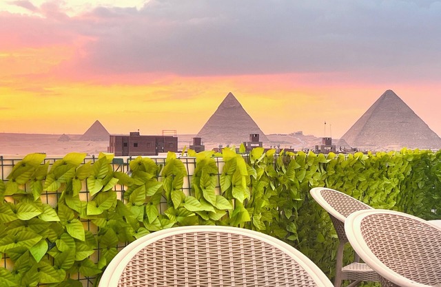 Premier Pyramids Inn