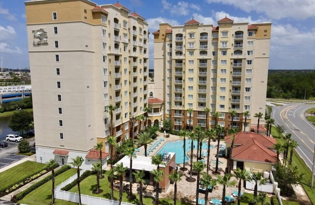 Premier Resort Condos Near Universal