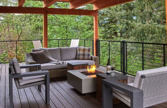 Premier Villa Escape: Nature, Dining, Fireside