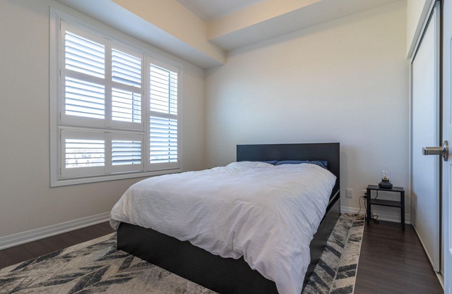 Premium 1 Bed w/ Rental Car, WiFi, Netflix and Prime Included