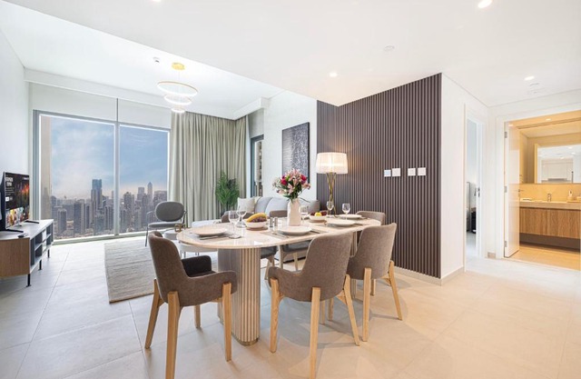 Premium 2 Bedroom High-Floor Apartment Offering Spectacular Burj Khalifa & Fountain Views, Steps Away from Dubai Mall - Downtown Dubai by Stayfinity - Max 8 Guests