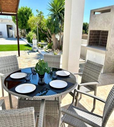 Premium 2025 Housing with BBQ