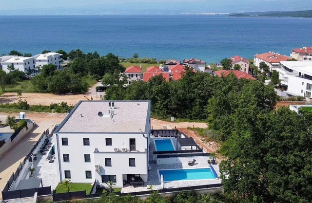 Premium Apartment Darja - Malinska - with heated pool