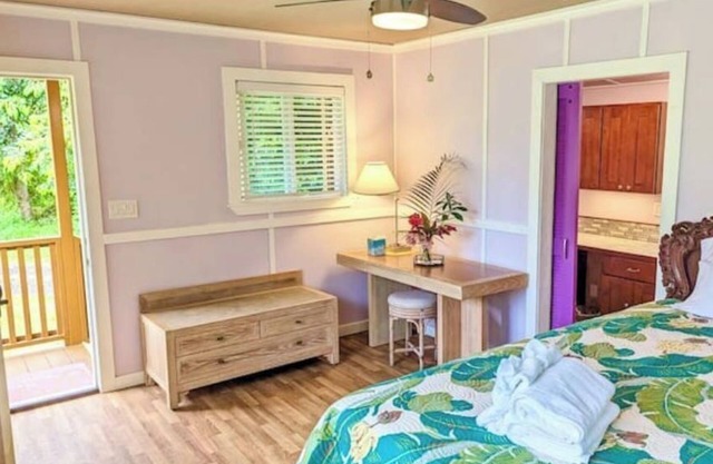 Premium Cabin 3 · Hawaiian Sanctuary SPA & YOGA