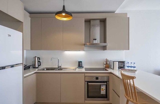 Premium furnished 1 bedroom, 24/7 security, Maslak