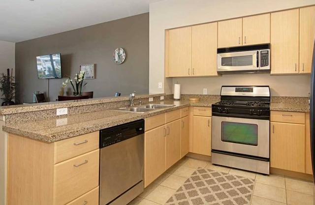 Condominio Premium Gaslamp con piscina!