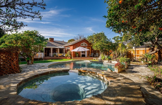 Premium Pool SoCal Spa Retreat Orchard Private R&R LA Cerca de Universal Hollywood