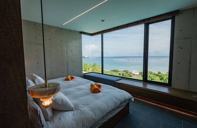 Premium Suite Luxury Villa for Adults｜Spectacular infinity pool with the blue ocean of Okinawa all to yourself｜Sauna, Jacuzzi, and fire pit for a full day of fun
