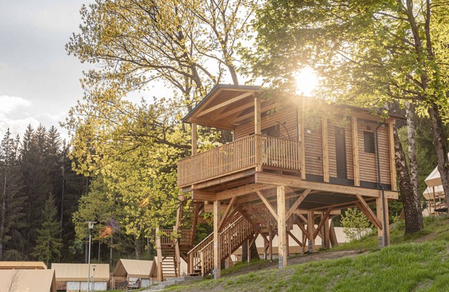 Premium tree house with 1 bedroom
