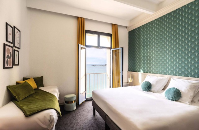 Premium Zimmer 2 Erwachsene + 1 Kinder Balkon Unobstruct view