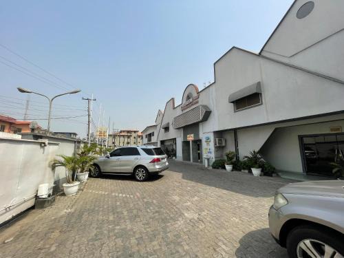 Presken Hotel (Reliance)