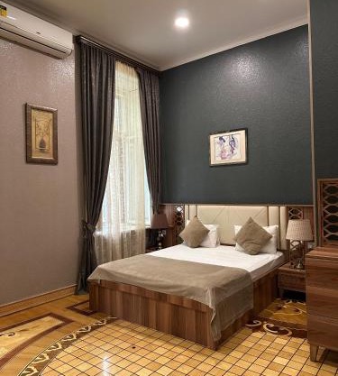 Prestige UDali Boutique Hotel