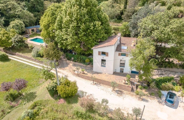 Prestige Villa on 17 Acres, Art and Panoramic View