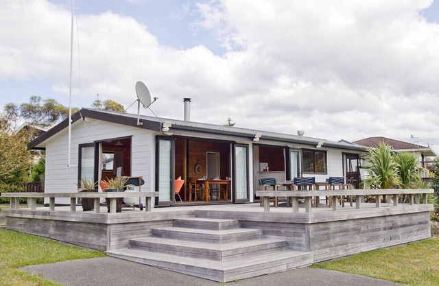 Pretty in Pauanui - Pauanui Holiday Home