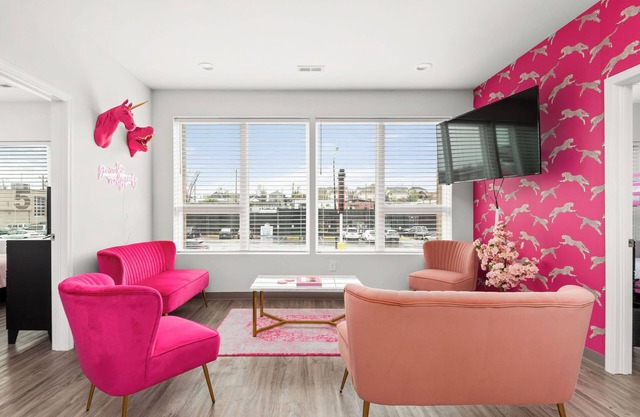 Pretty Inn Pink