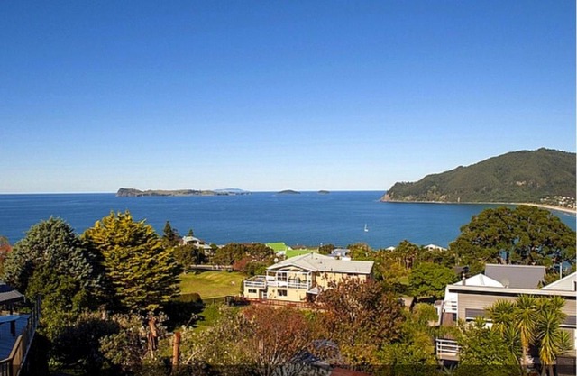 Pretty on Paku, Tairua - Cottage