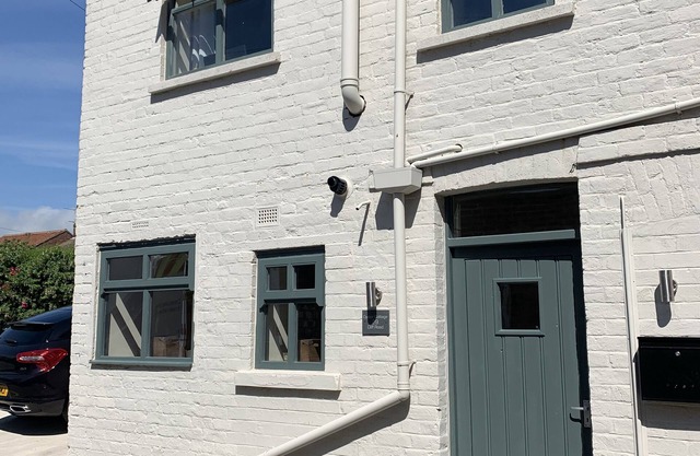 Pretty Seaside cottage, sleeps 4 ( dog friendly )