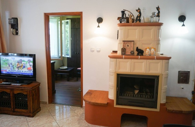 Bonita terraza, aire acondicionado, 2 dormitorios, cuna, zona de barbacoa, parking.