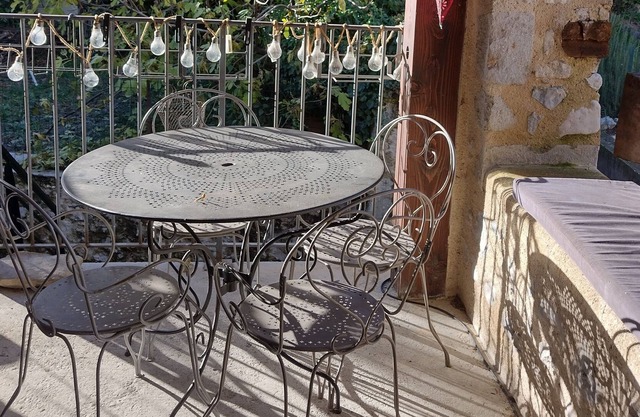 Pretty village house in Drôme Provencale (4/6 people)