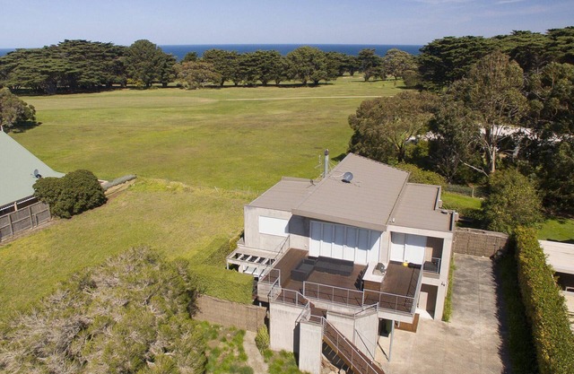 Orgullo y prejuicio - ¡Vistas asombrosas sobre el campo de golf de Flinders!