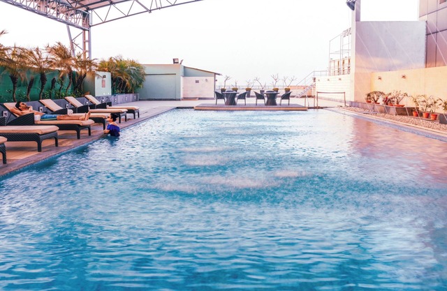 Pride Plaza Hotel, Kolkata