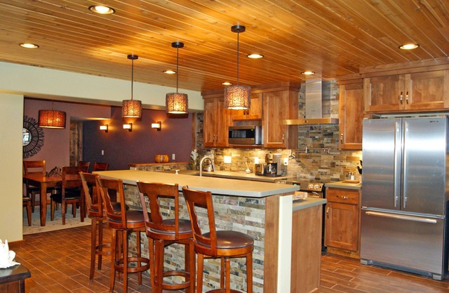 Priest Lake Luxury Lodging with Boat Slip