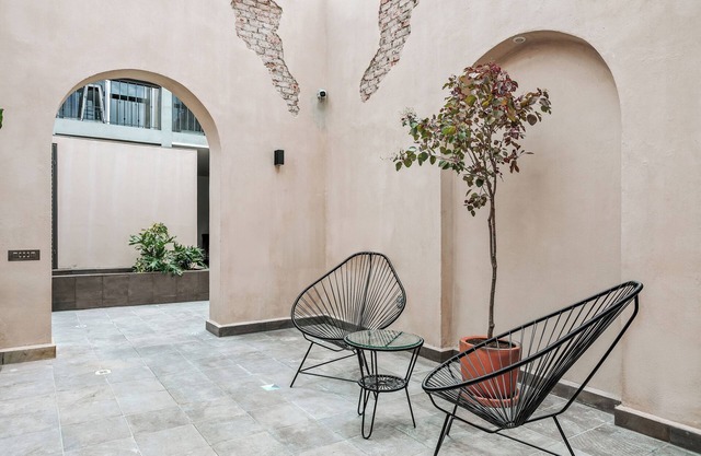 Primavera By Homirent