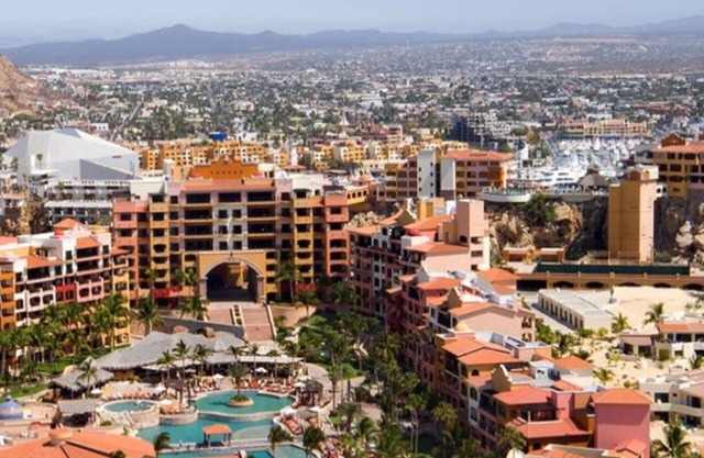 Beachfront 2 Bedroom 3 Bath Condo en Playa Grande Resort!