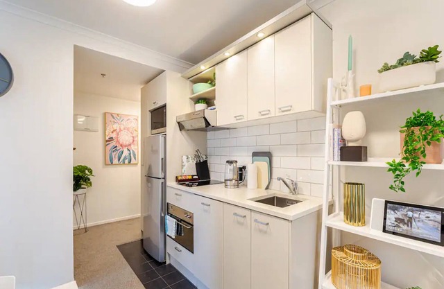Prime Location - 2 Bedroom Urban Retreat