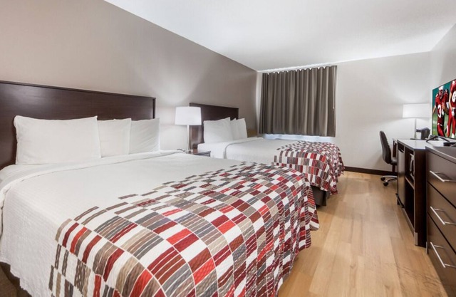 Prime Location! 2 Affordable Units, Swimming Pool! Close to Henry Doorly Zoo