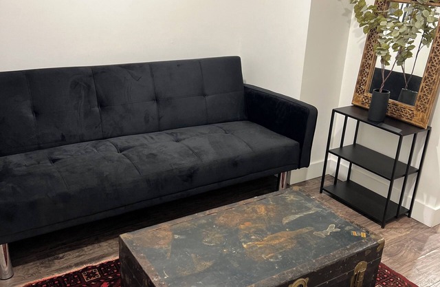 PRIME LOCATION City Suite in heart of Little Italy