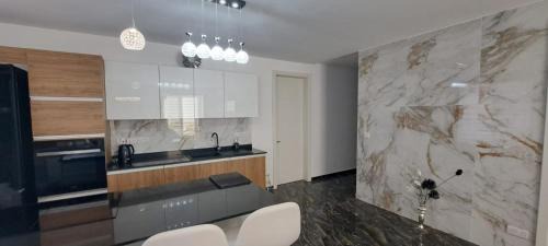 PrimRose Lux Loft