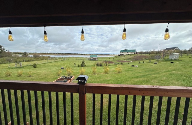 Prince Edward Island 2 bedroom waterfront cottage in South Rustico