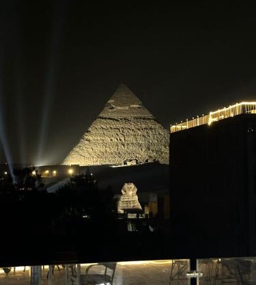 prince pyramids & sphinx stay
