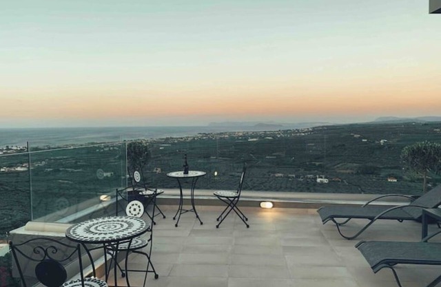 Princess Acalle - luxury apartment, breathtaking view and shared rooftop pool