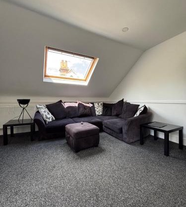 Pristine 2 bedroom apartment with off street parking