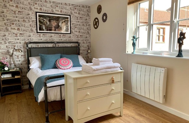 Pristine Apartment in The Centre of Glastonbury