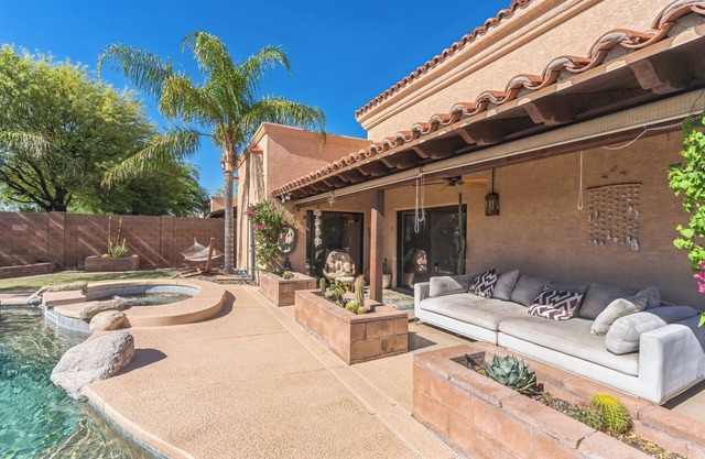 Pristine Placita- Enjoy a Spa-Like Oasis w/ Pool & Views