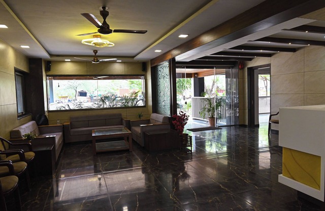 Pritam Park Hotel