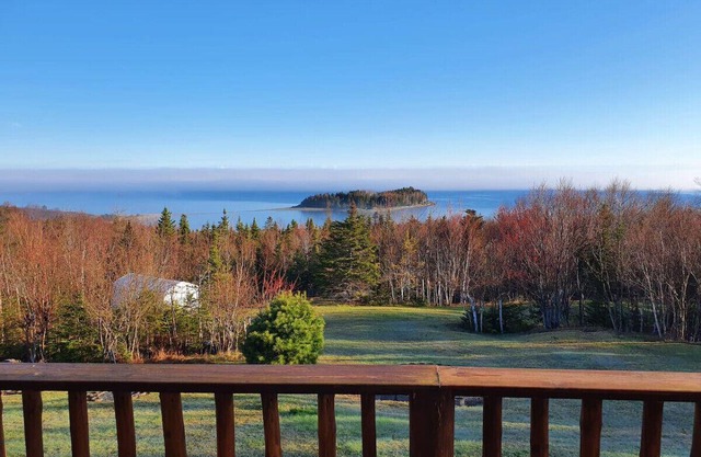 Privacy @ Bras d’Or Lake Eagle House Chalet