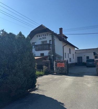 Privat vila 303
