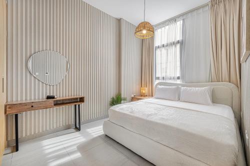Private 1-Bedroom with living room apartment - Royal Suite