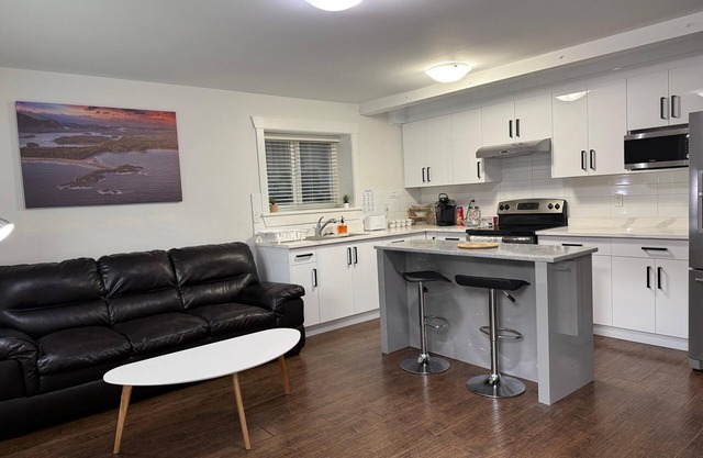 Private 2 bedroom basement suite, spacious