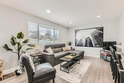 Private 2BR Retreat Near Denver - Gray St