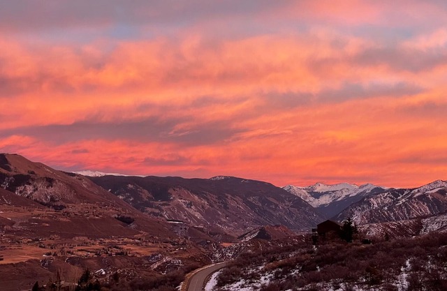 Private 3 Acre Sanctuary with Beautiful Views